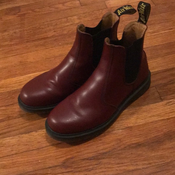 dr martens 2976 smooth cherry red